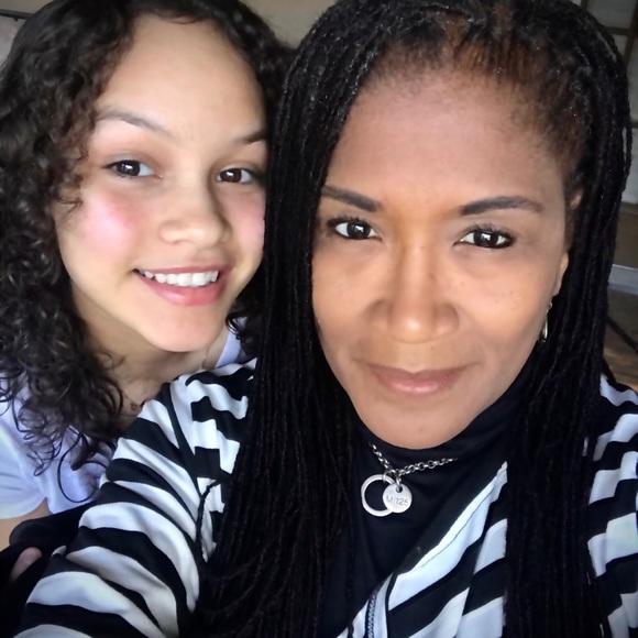 Meet your Posher, Mrs - Picture 4 of 12